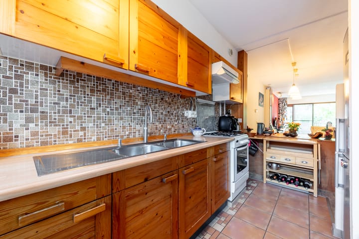 Foto 21 van Jan van Galenstraat 19