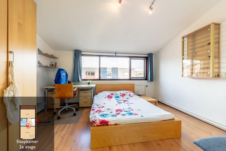 Foto 31 van Jan van Galenstraat 19