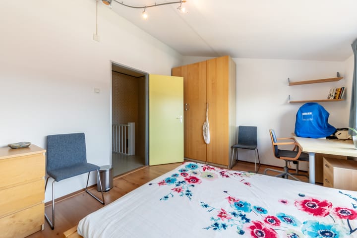 Foto 32 van Jan van Galenstraat 19