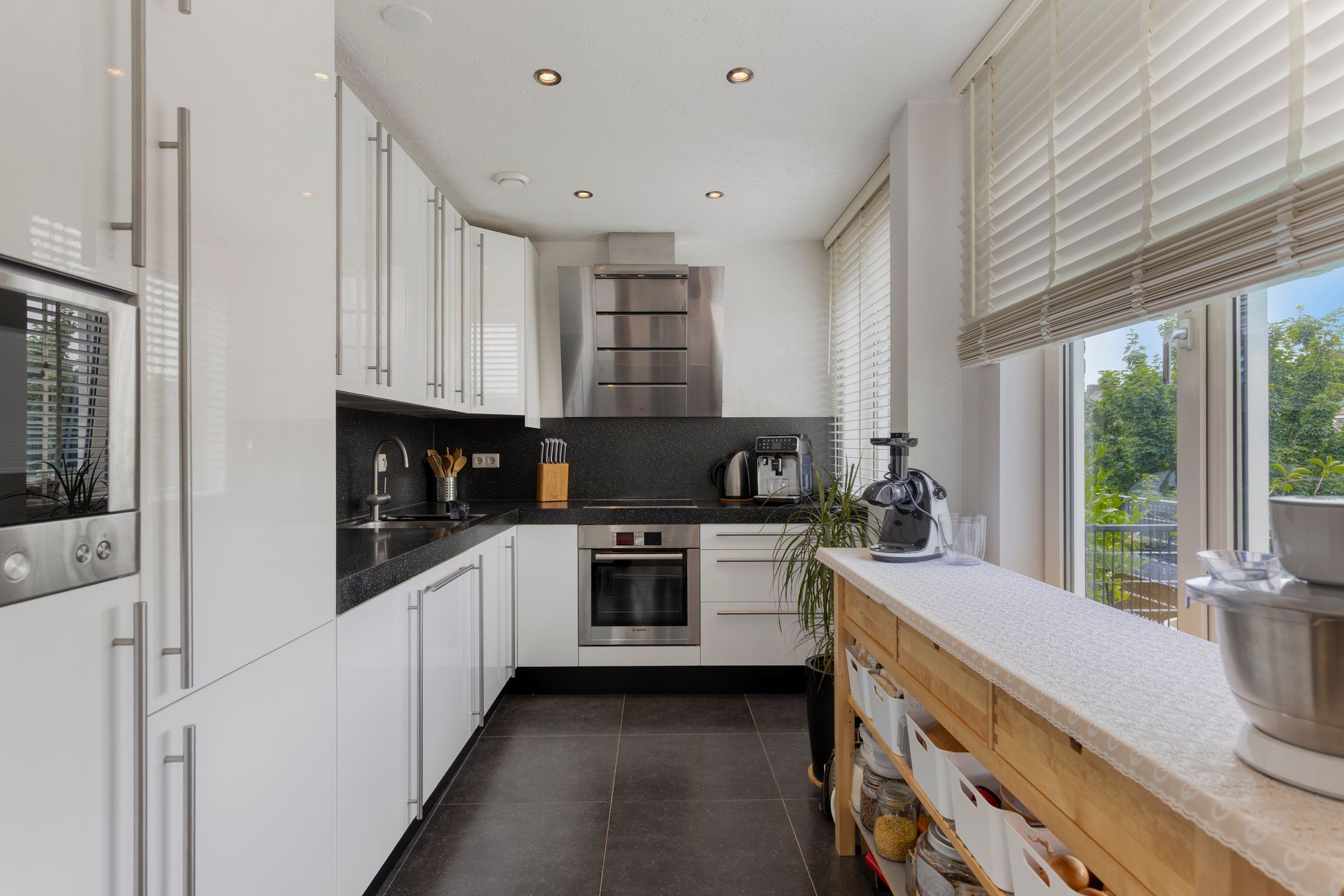 Foto 12 van Belgischestraat 35-C