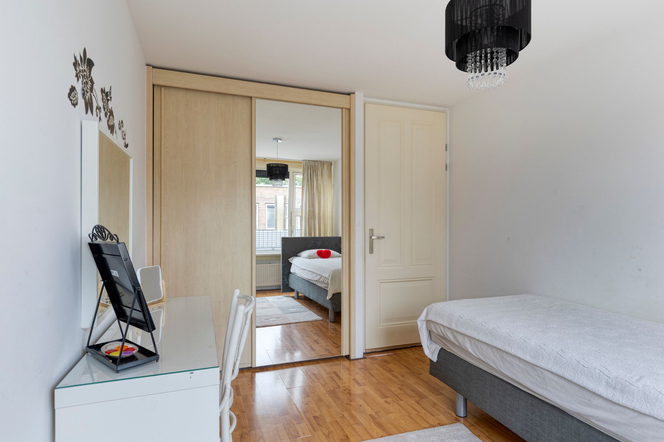 Foto 27 van Belgischestraat 35-C