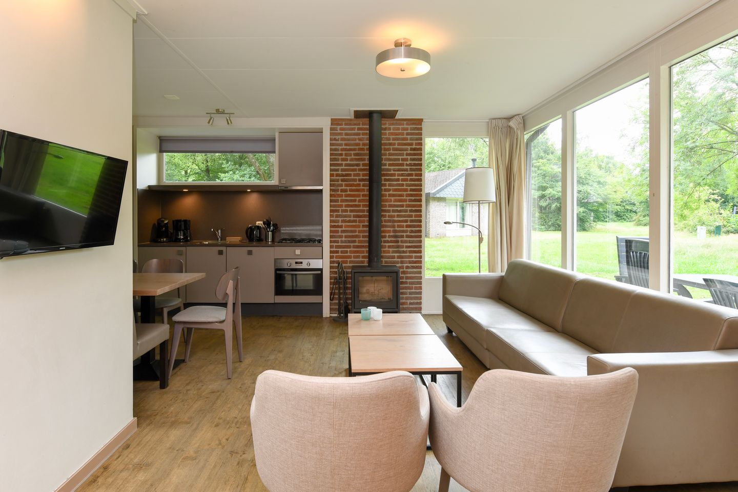 Foto 5 van Aelderholt 1-H222