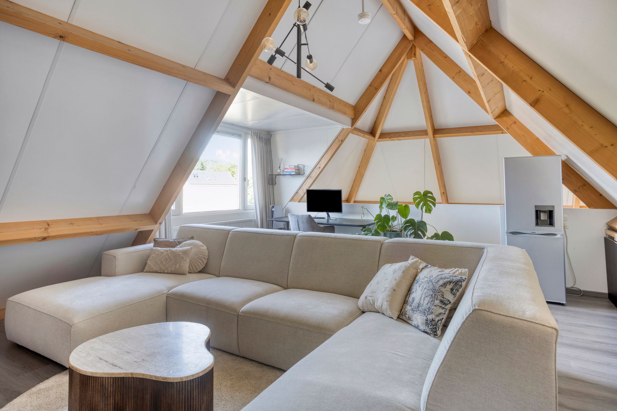 Foto 9 van Hinthamereinde 60-D