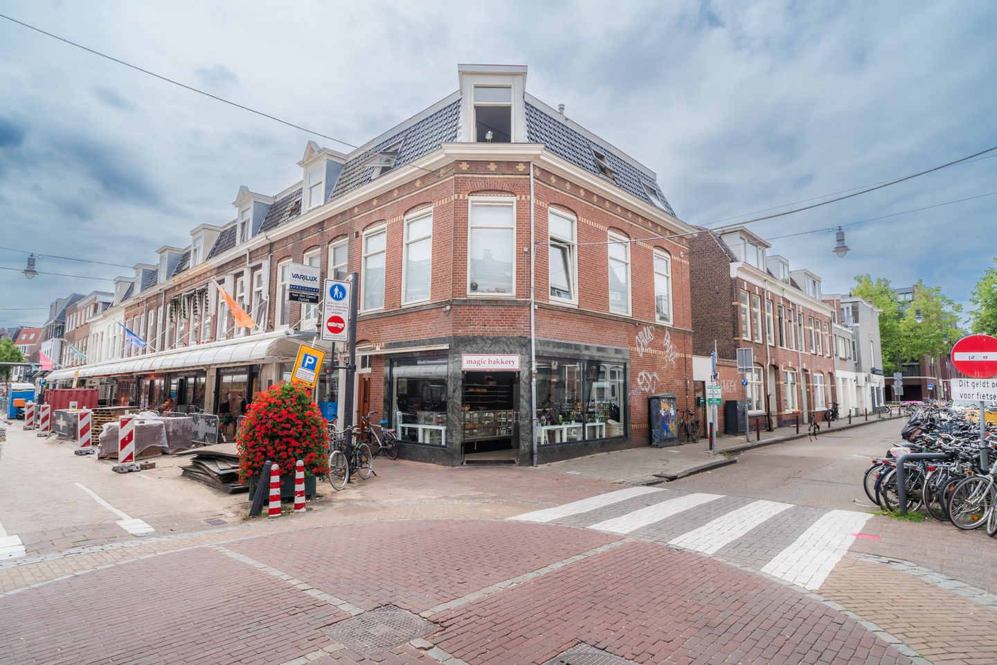 View photo 1 of Generaal Cronjéstraat 17-ZW