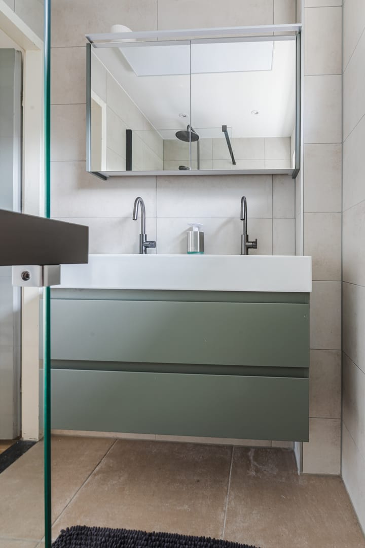 Foto 21 van van der Plaatstraat 17