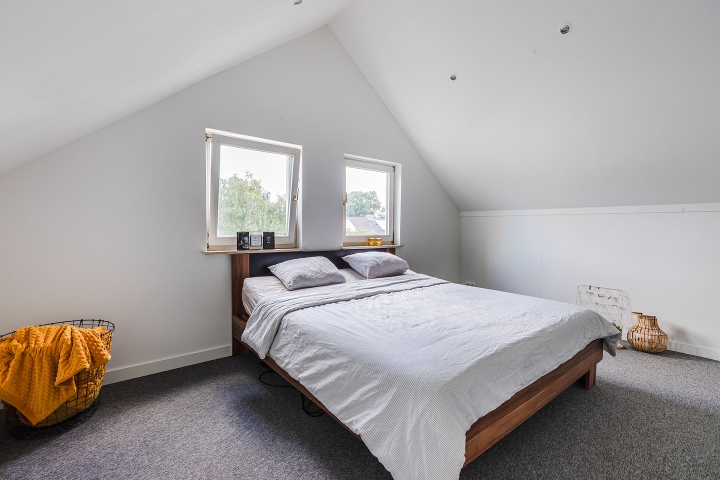 Photo 25 of van der Plaatstraat 17