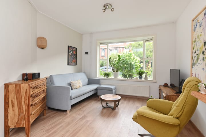 Photo 9 of Mackaystraat 27