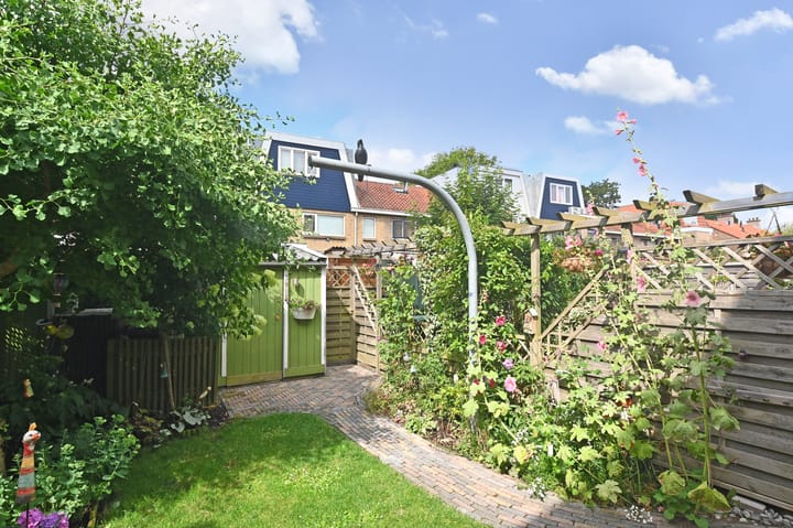 Photo 24 of Mackaystraat 27