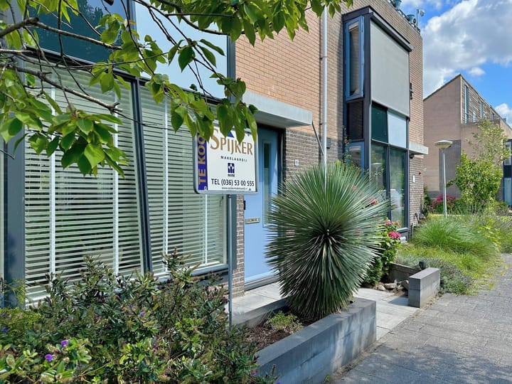 Foto 2 van Johan Westerveldstraat 15