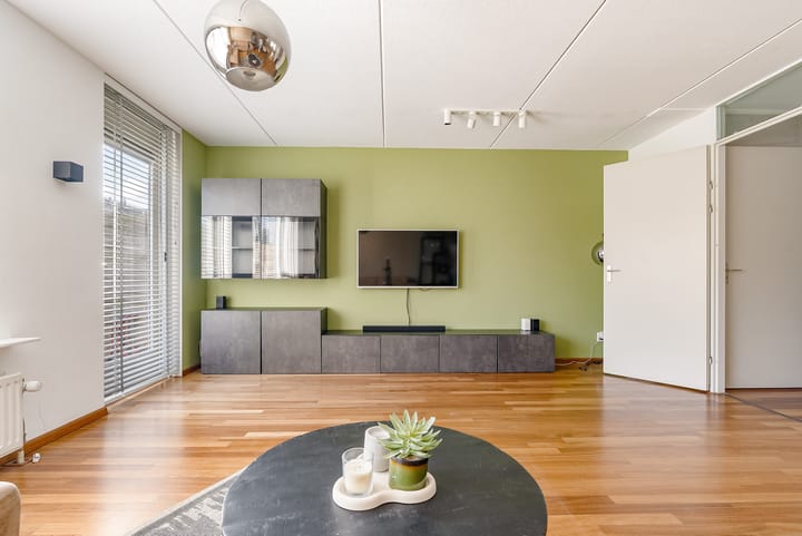 Foto 8 van Johan Westerveldstraat 15