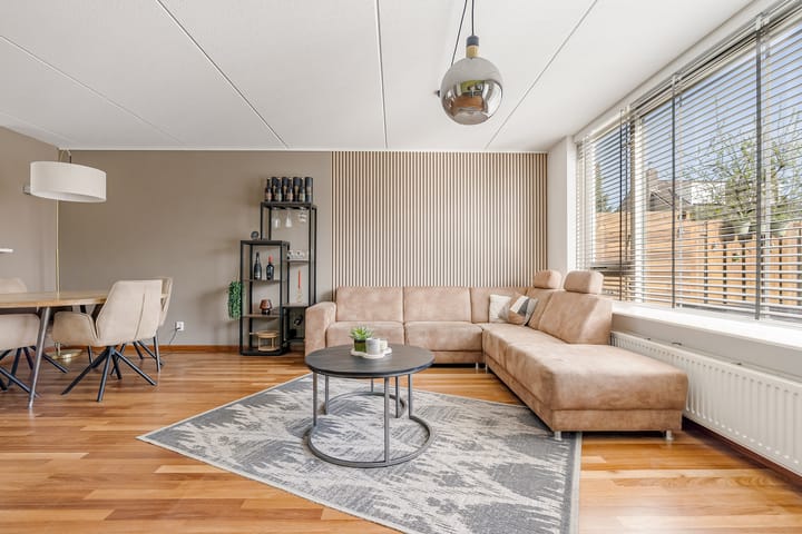 Foto 9 van Johan Westerveldstraat 15