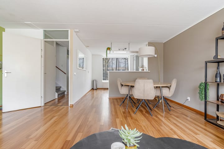 Foto 11 van Johan Westerveldstraat 15