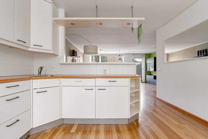 Foto 16 van Johan Westerveldstraat 15