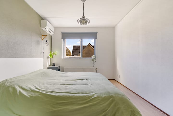 Foto 22 van Johan Westerveldstraat 15