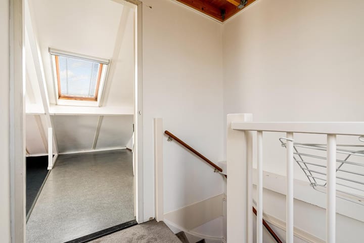 Foto 34 van Johan Westerveldstraat 15