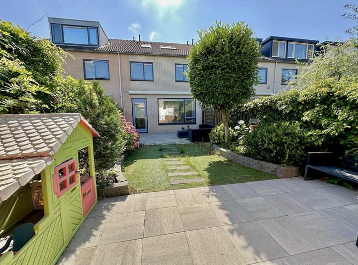 Foto 39 van Johan Westerveldstraat 15