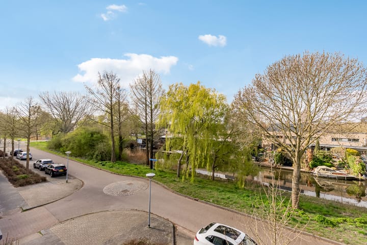 Foto 47 van Johan Westerveldstraat 15