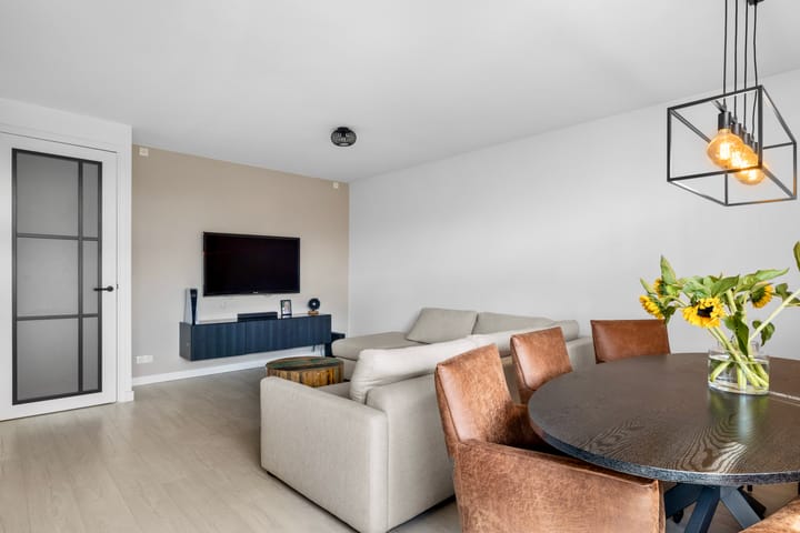 Photo 10 of Silversteyn 36