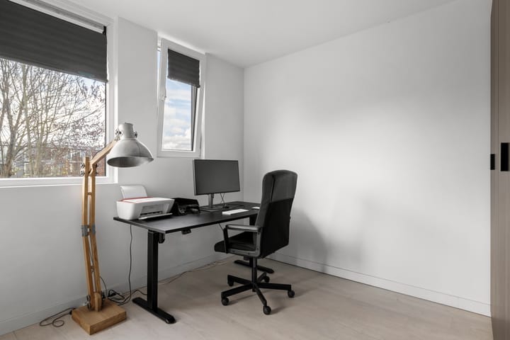 Photo 11 of Silversteyn 36