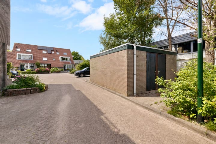 Photo 23 of Silversteyn 36