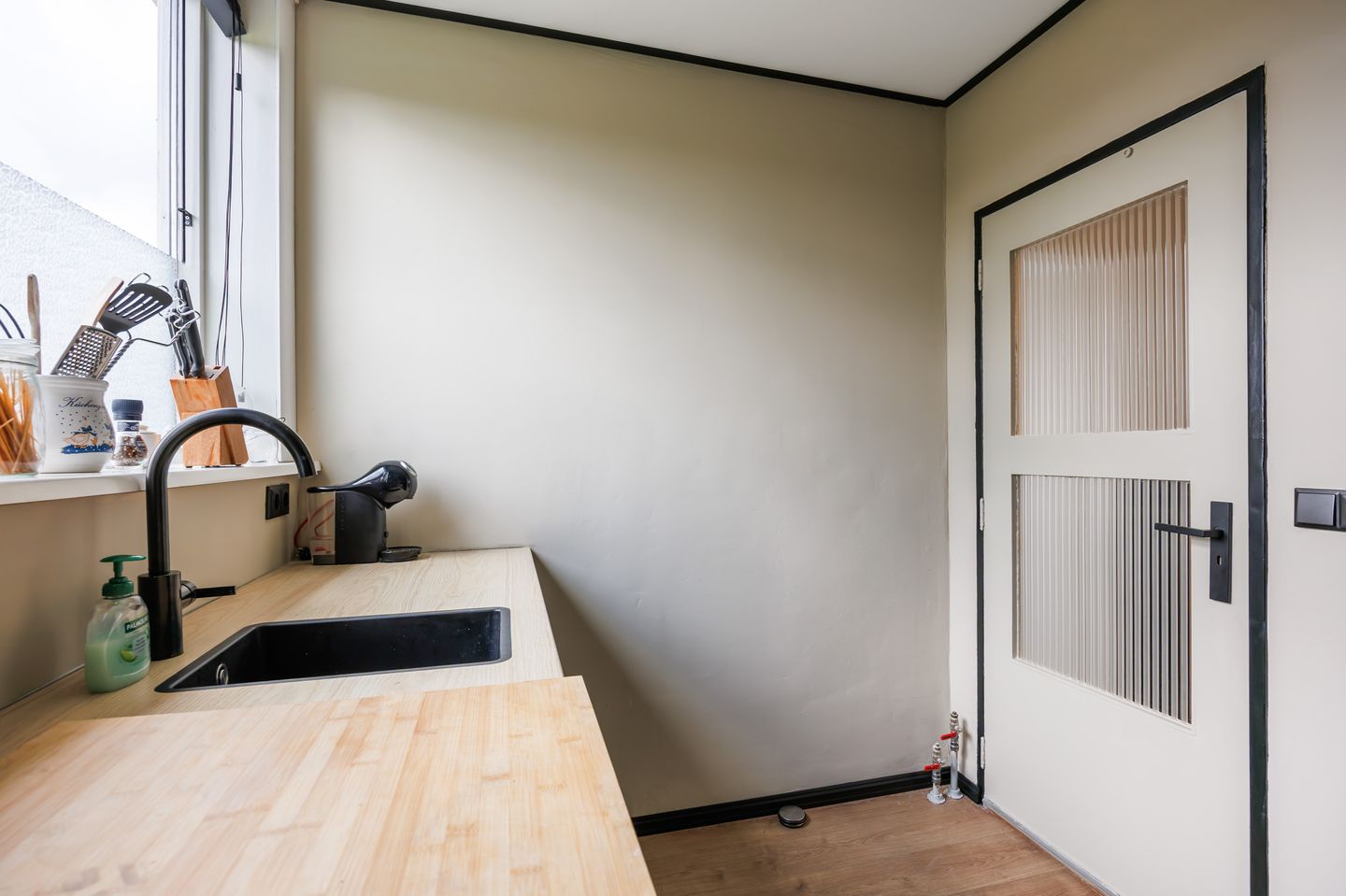 Photo 34 of Adriaan van Ostadestraat 21