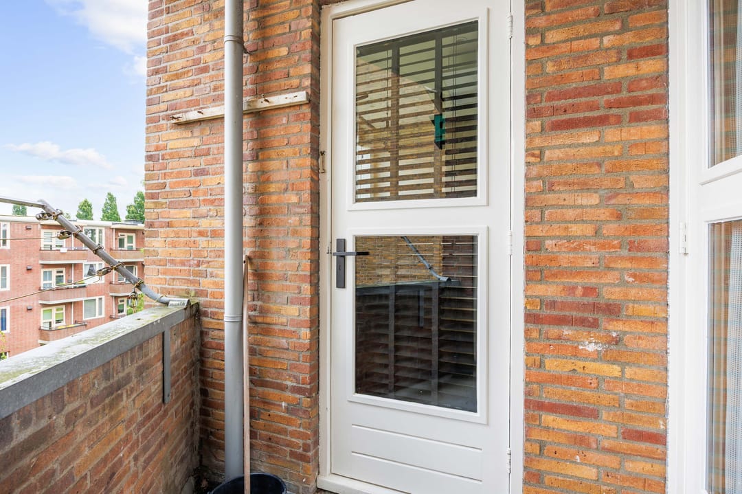 Photo 37 of Adriaan van Ostadestraat 21