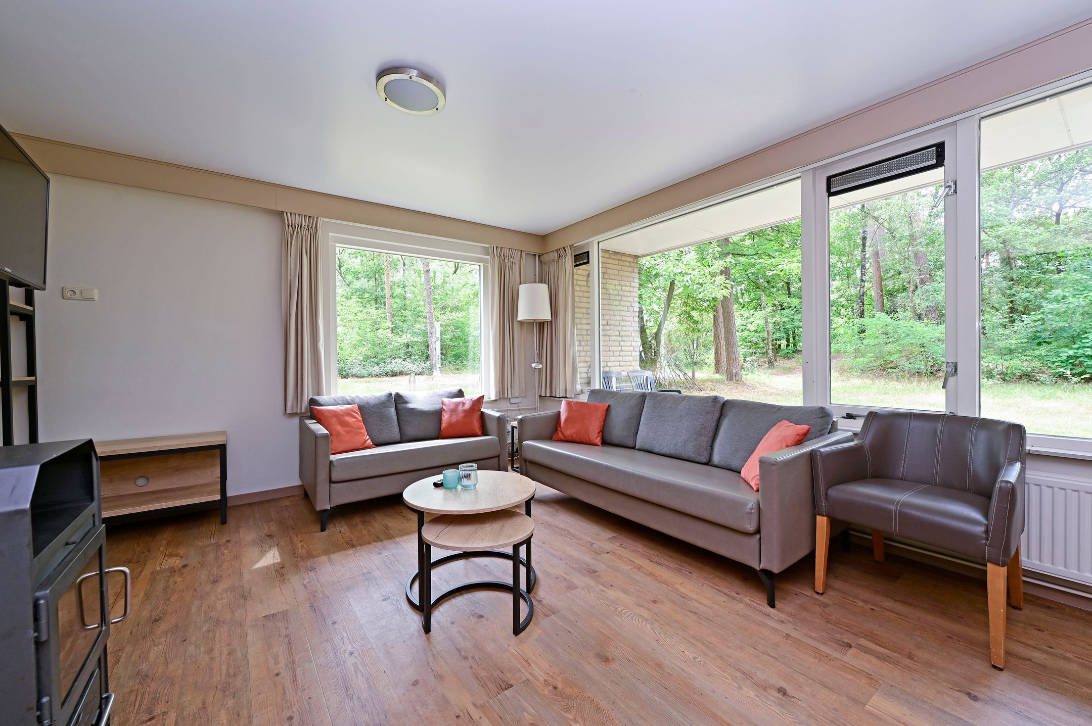 3-bedroom freehold villa in Uddel — photo 4 of 5