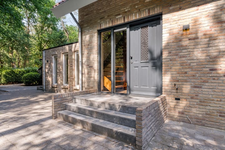 Photo 4 of Postbaan 25