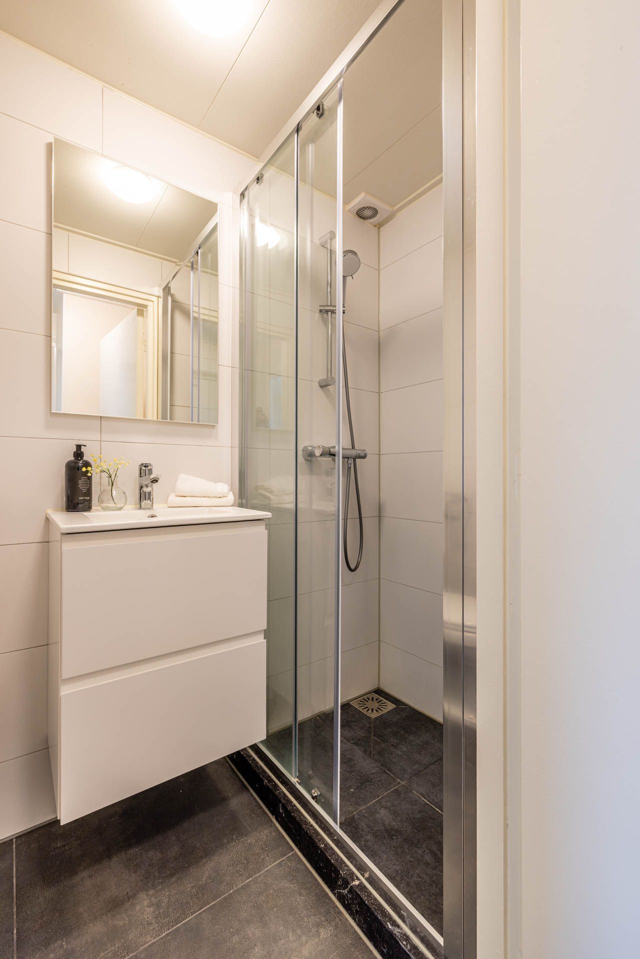 Foto 15 van Maasstraat 3-E