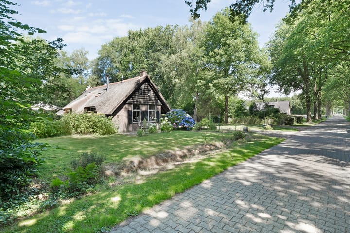 Foto 9 van Paasloregel 114