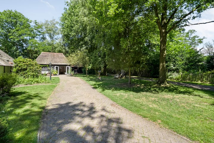 Foto 12 van Paasloregel 114