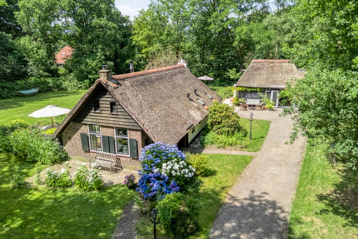 Foto 1 van Paasloregel 114