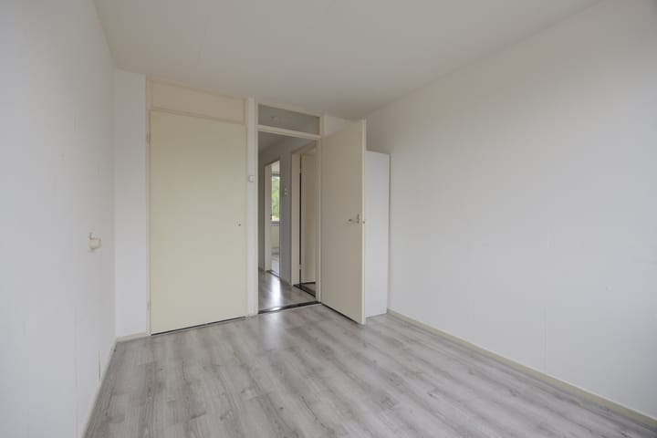 Foto 17 van Van 't Hoffstraat 75