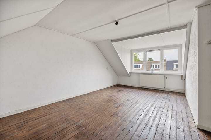 Foto 26 van Van 't Hoffstraat 75