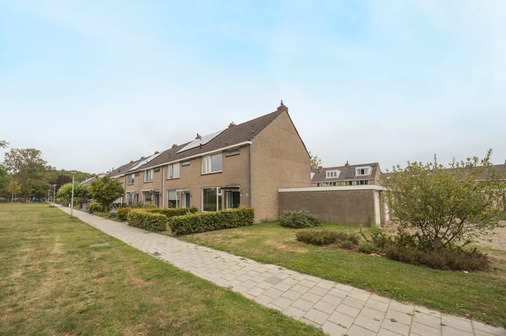 Foto 32 van Van 't Hoffstraat 75