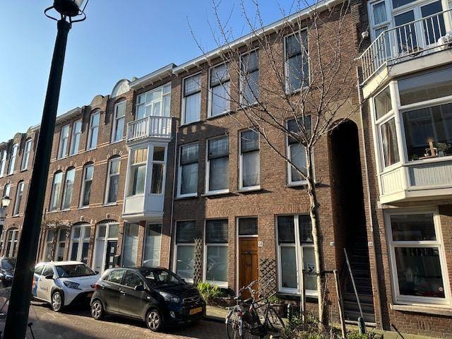 Foto 1 van Govert Bidloostraat 68
