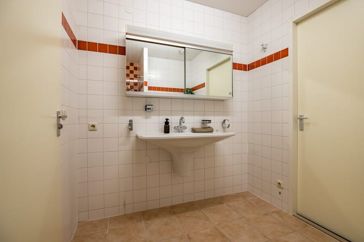 Photo 29 of Peter van Anrooylaan 241