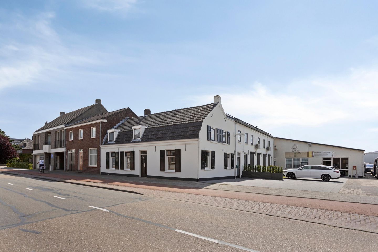 Foto 1 van Provincialeweg 24