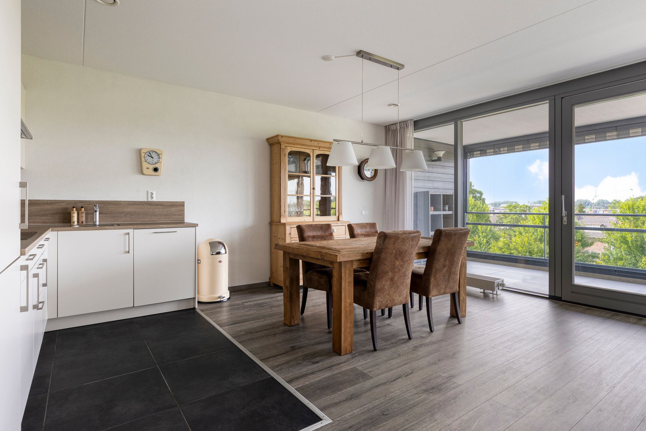 Foto 12 van Burgemeester Brouwerstraat 143