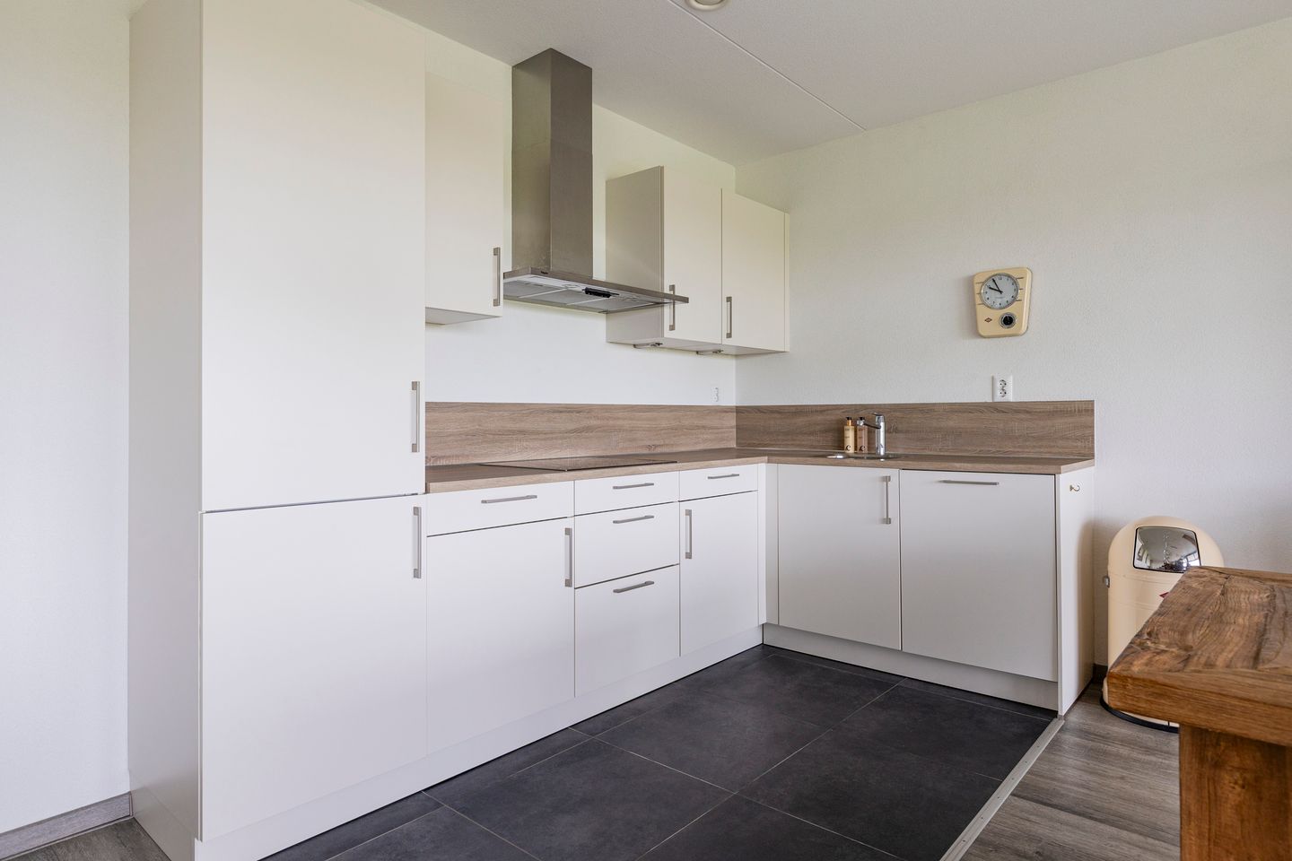 Foto 14 van Burgemeester Brouwerstraat 143