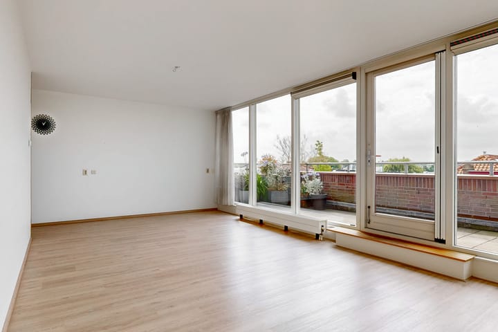 Foto 3 van Lage Rijndijk 15-J