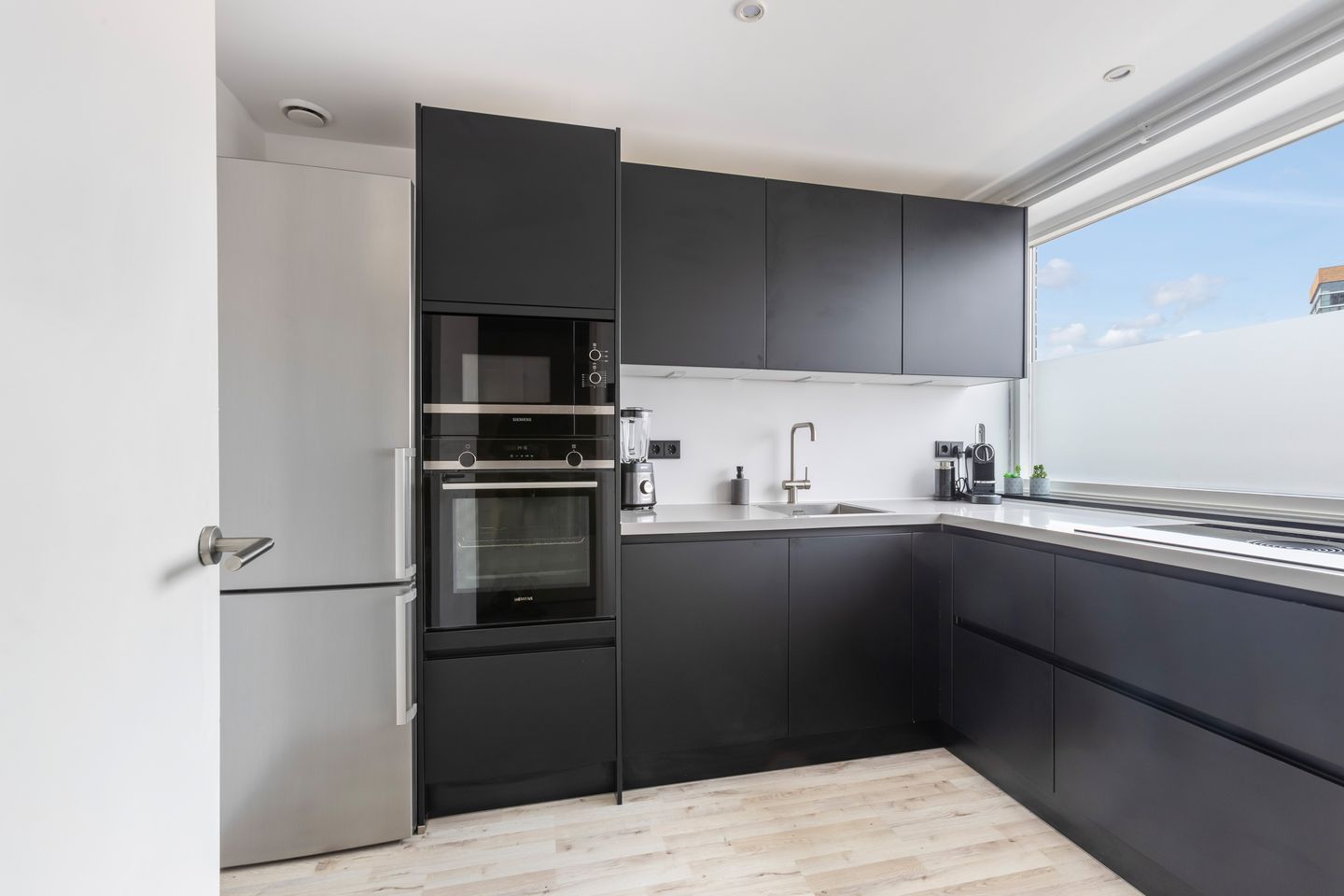 Photo 14 of Duikerlaan 46