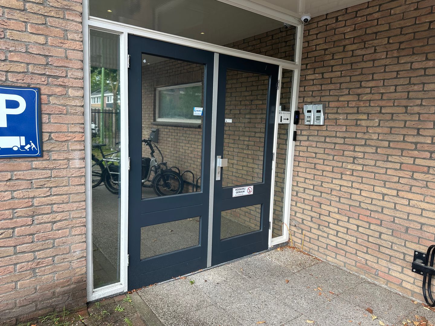 View photo 2 of Leeuweriklaan 14