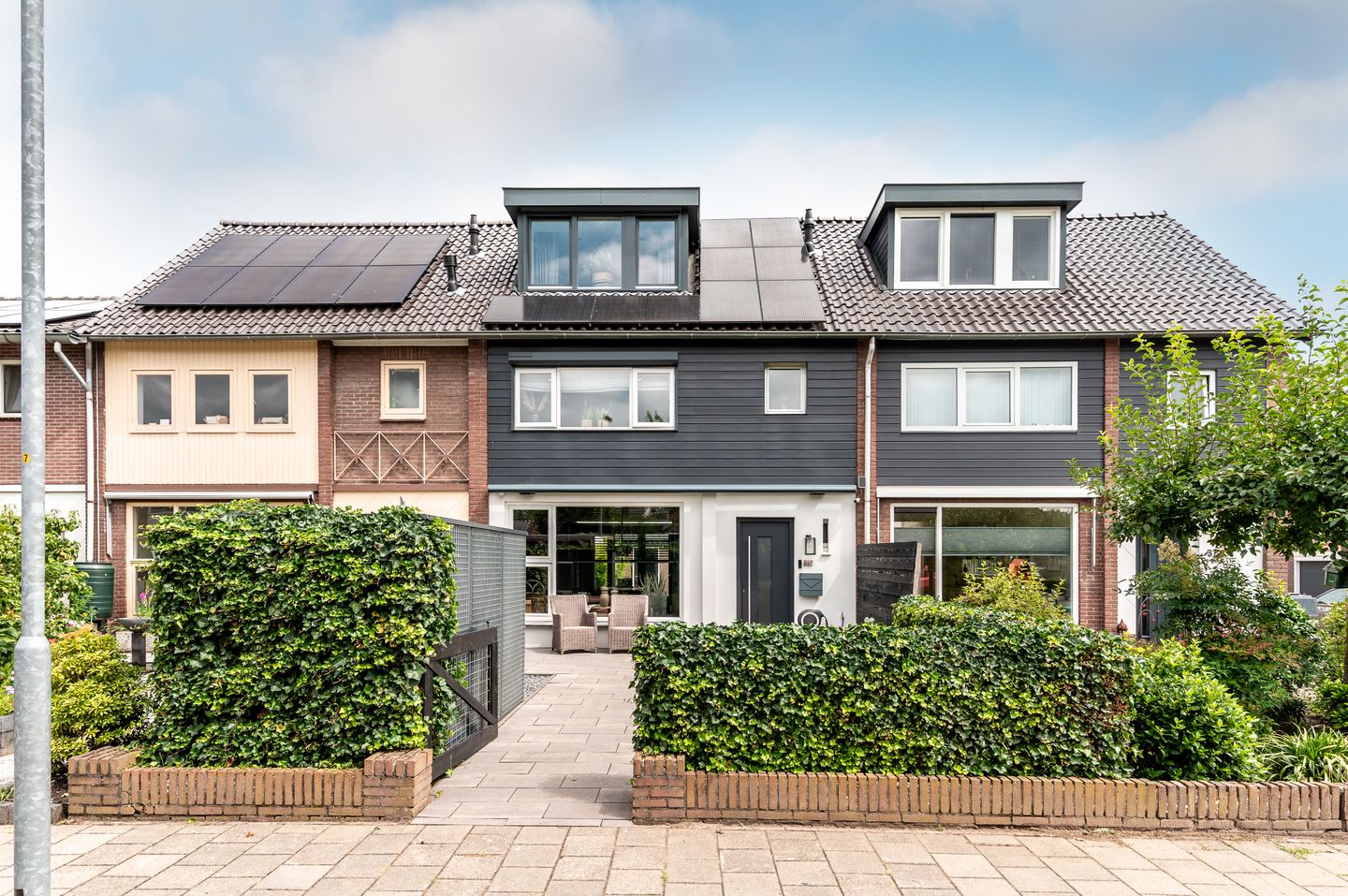 Photo 1 of Middenlaan 35