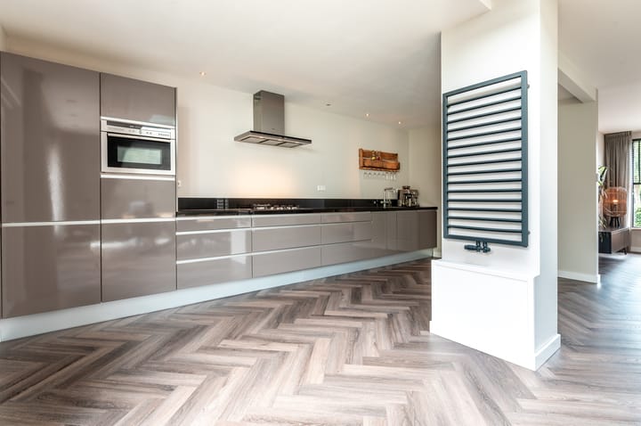 Photo 3 of Middenlaan 35