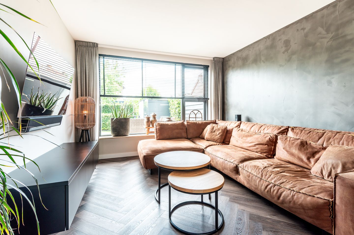 Foto 4 van Middenlaan 35