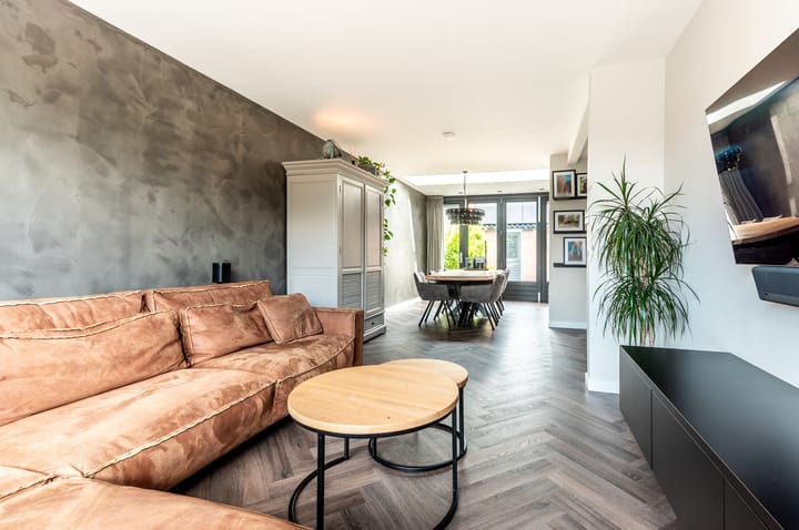 Photo 5 of Middenlaan 35