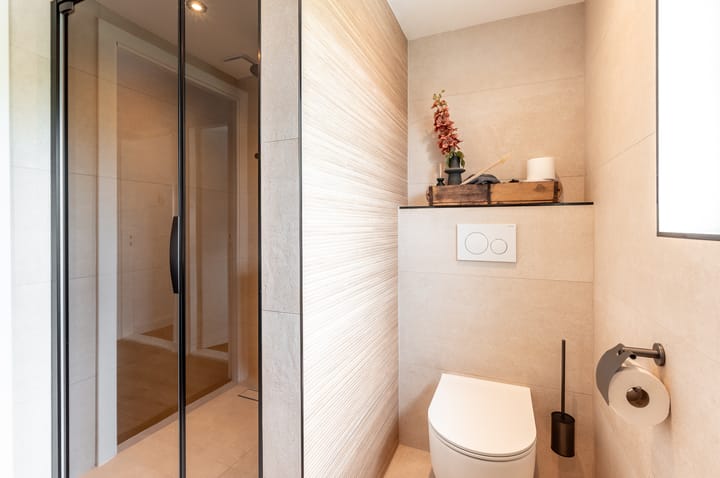 Photo 28 of Middenlaan 35