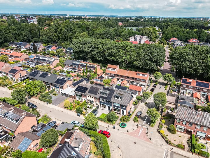 Photo 52 of Middenlaan 35