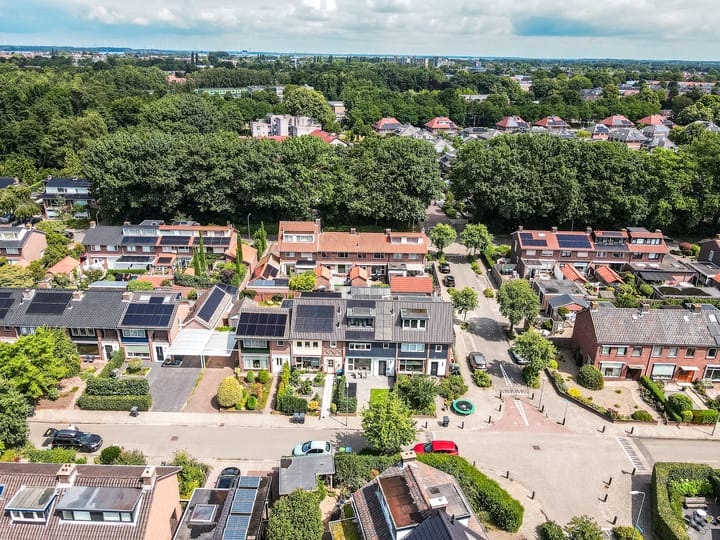 Photo 53 of Middenlaan 35